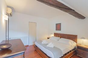 La Mansarda in Como With 3 Bedrooms and 2 Bathrooms