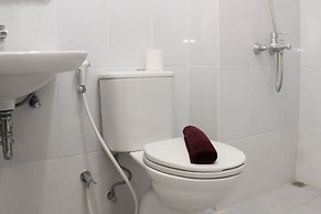 Homey And Cozy Stay Studio Apartment At Patraland Urbano