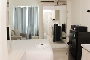 Elegant And Comfy Studio At Grand Kamala Lagoon Apartment