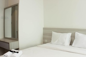 Elegant And Comfy Studio At Grand Kamala Lagoon Apartment