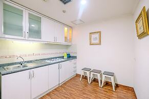 Comfort And Simply Studio At Puri Kemayoran Apartment