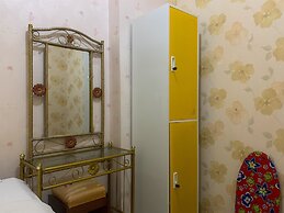 Comfort 2Br Apartment At Green Pramuka City