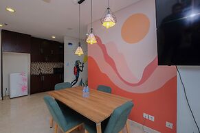 Luxury And Strategic 1Br Apartment At The Empyreal Epicentrum