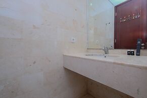 Luxury And Strategic 1Br Apartment At The Empyreal Epicentrum