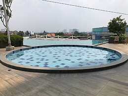 Best Deal 2Br Apartment At Cinere Bellevue Suites