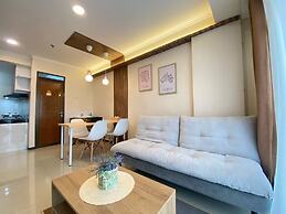 Cozy Well Furnished Deluxe 2Br At Gateway Pasteur Apartment
