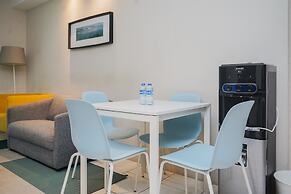 Comfort And Comfy 2Br At Great Western Resort Apartment