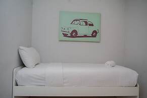 Comfort And Comfy 2Br At Great Western Resort Apartment