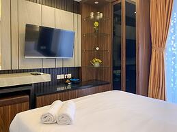 Minimalist Studio Room At Gold Coast Apartment