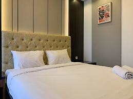 Minimalist Studio Room At Gold Coast Apartment