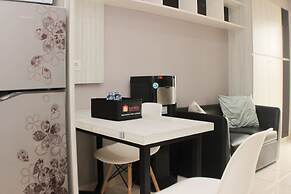 Warm And Enjoy Living 2Br At Springlake Summarecon Bekasi Apartment