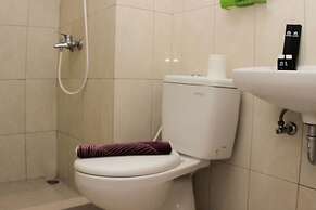 Warm And Enjoy Living 2Br At Springlake Summarecon Bekasi Apartment