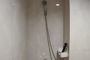 Comfortable And Strategic Studio Apartment Evenciio Margonda