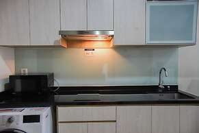 Great Deal And Cozy Studio Menteng Park Apartment