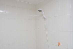 Comfort And Homey Studio At Amethyst Apartment