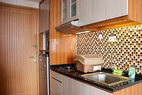 Cozy And Simply Studio At Cinere Bellevue Suites Apartment