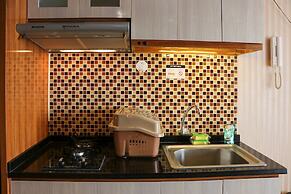 Cozy And Simply Studio At Cinere Bellevue Suites Apartment