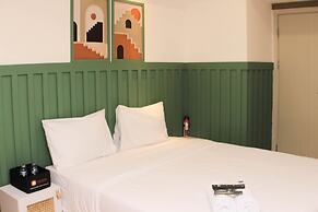 Minimalist Design Studio At Meikarta Apartment