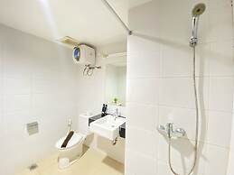 Homey Furnished Studio At Beverly Dago Apartment