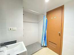 Homey Furnished Studio At Beverly Dago Apartment