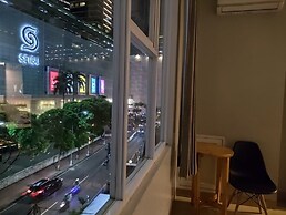 GRAND   THAMRIN  HOTEL