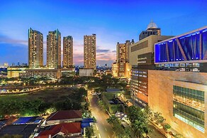 GRAND   THAMRIN  HOTEL