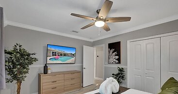 Family vacation 6 Br with Heated Pool