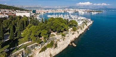 Luxury Apartment With Patio in the Heart of Split
