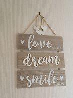 Hollicarrs - Hares Leap