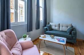 Apartment with Garden View