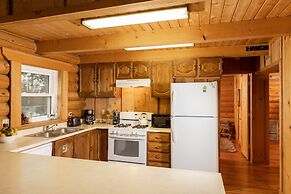 19 - Moonlight Ridge 3 Bedroom Home by RedAwning