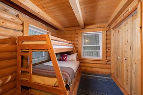 19 - Moonlight Ridge 3 Bedroom Home by RedAwning