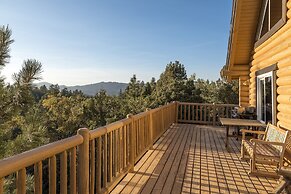 19 - Moonlight Ridge 3 Bedroom Home by RedAwning