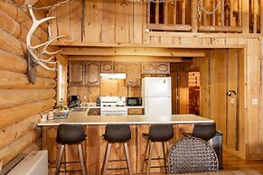 19 - Moonlight Ridge 3 Bedroom Home by RedAwning