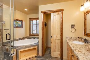 43 - Endless Views 3 Bedroom Home by RedAwning