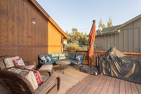 43 - Endless Views 3 Bedroom Home by RedAwning