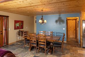 43 - Endless Views 3 Bedroom Home by RedAwning