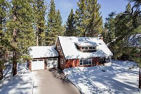 11 - Big Bear Wooded Wonder 3 Bedroom Cabin by RedAwning
