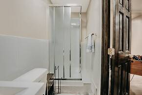 80mbr - Hot Tub - Wifi - Bbq - Wood Stove - Sleeps 9! 3 Bedroom Home b