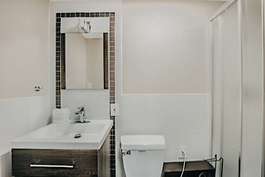 80mbr - Hot Tub - Wifi - Bbq - Wood Stove - Sleeps 9! 3 Bedroom Home b