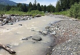 80mbr - Hot Tub - Wifi - Bbq - Wood Stove - Sleeps 9! 3 Bedroom Home b