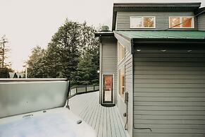 80mbr - Hot Tub - Wifi - Bbq - Wood Stove - Sleeps 9! 3 Bedroom Home b