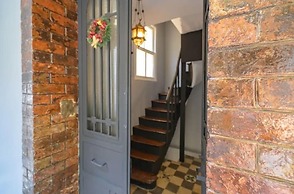 Charming Apartment With Galata View