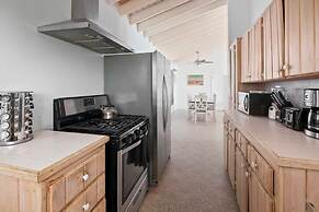 Beachfront White Palm Villa - Tar Bay