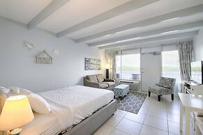 209 Little Harbor Inn