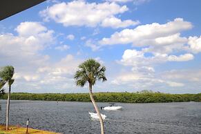 209 Little Harbor Inn