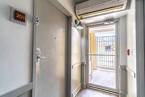 201 Little Harbor Inn