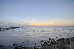 506 Little Harbor Inn