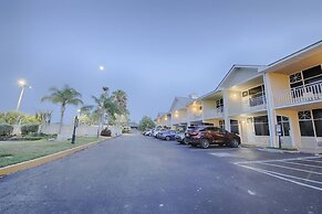 506 Little Harbor Inn