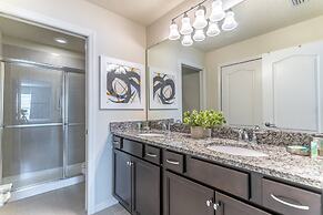 2409 Windsor at Westside